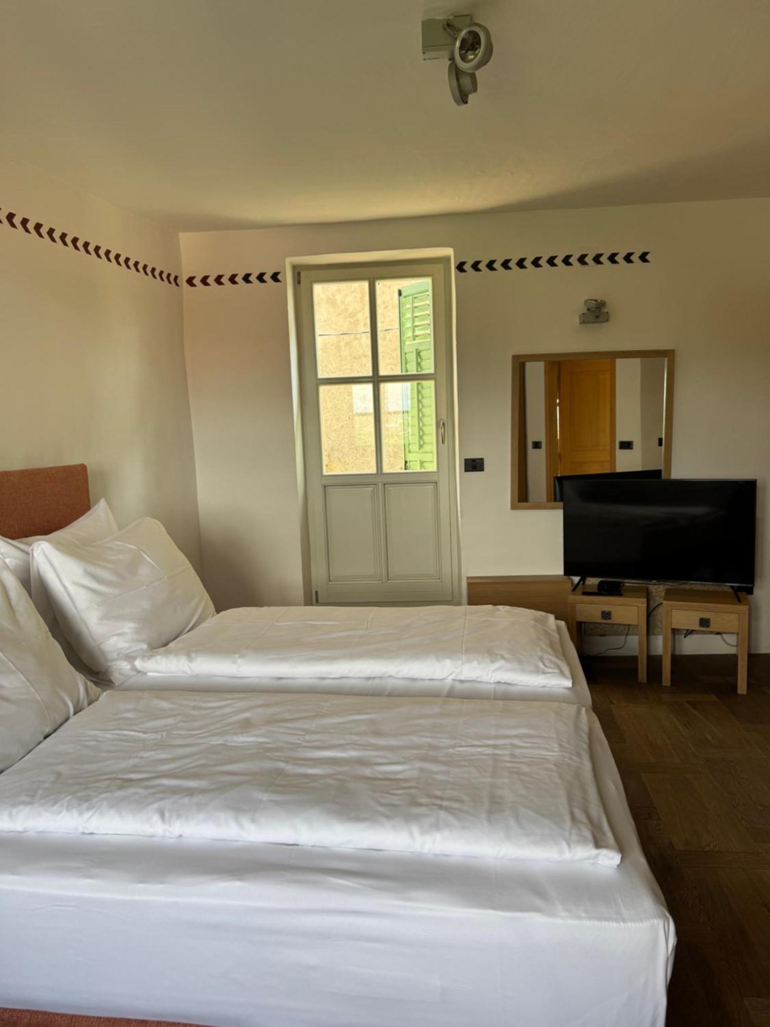 Smartnook Rooms And Apartment Esterno foto